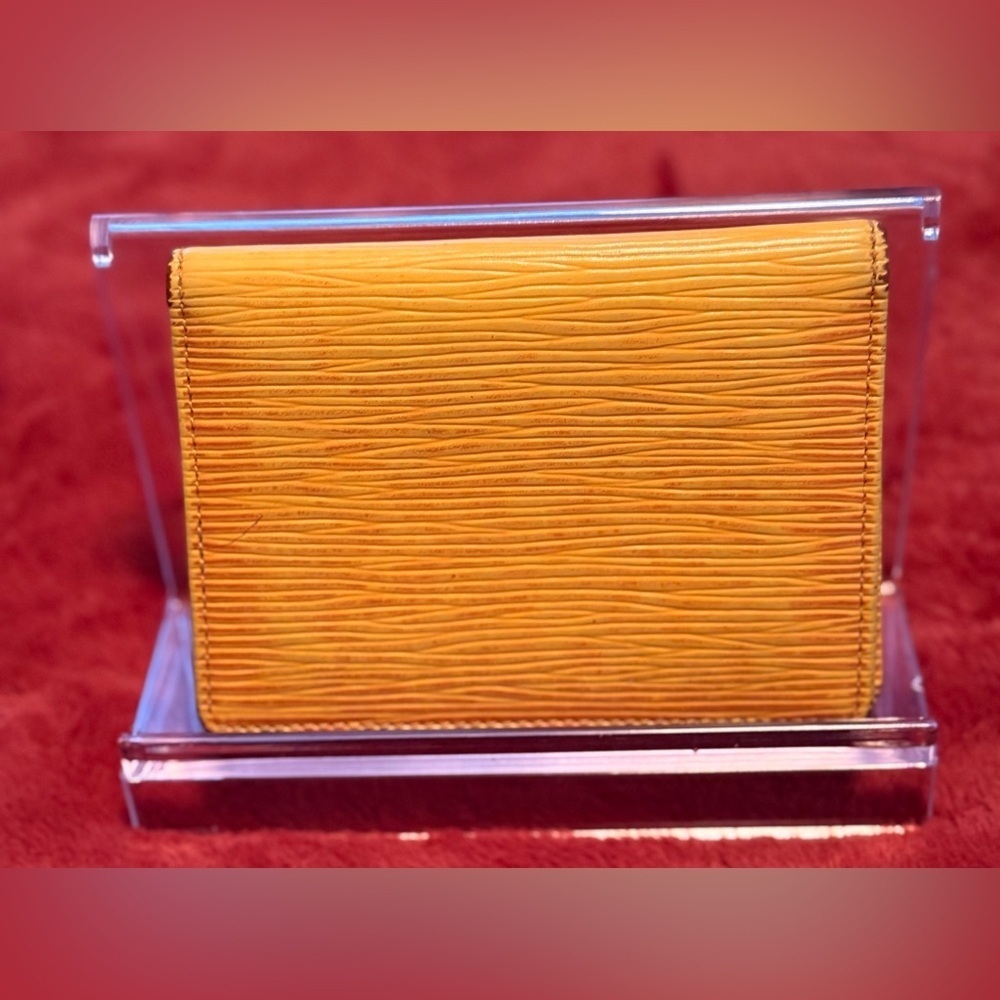 Louis Vuitton Epi Yellow with Purple Interior Card Holder - Picture 2 of 16
